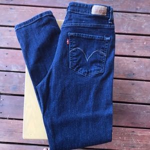 Levi’s mid rise jeans